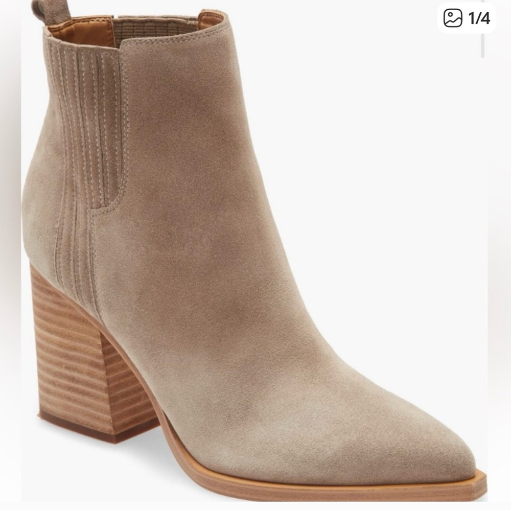 Elegant Tan Ankle Boots